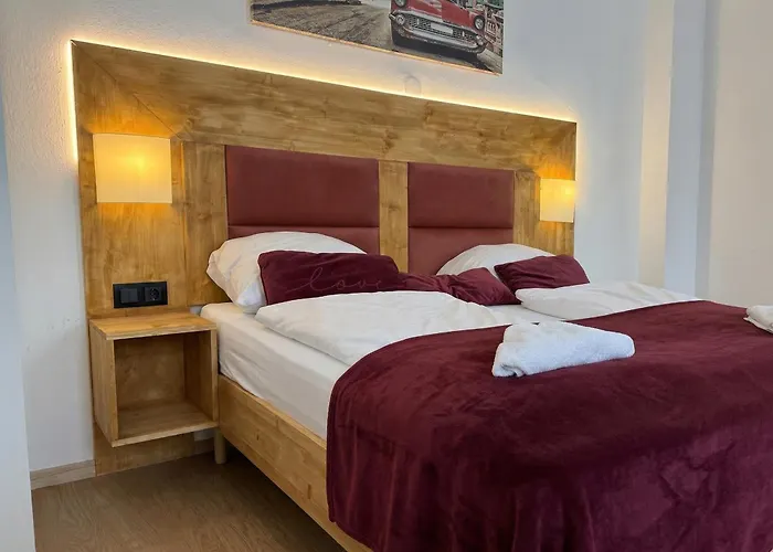 2 Spacious Apts For 6p, Only 7min To Stadthalle Apartment