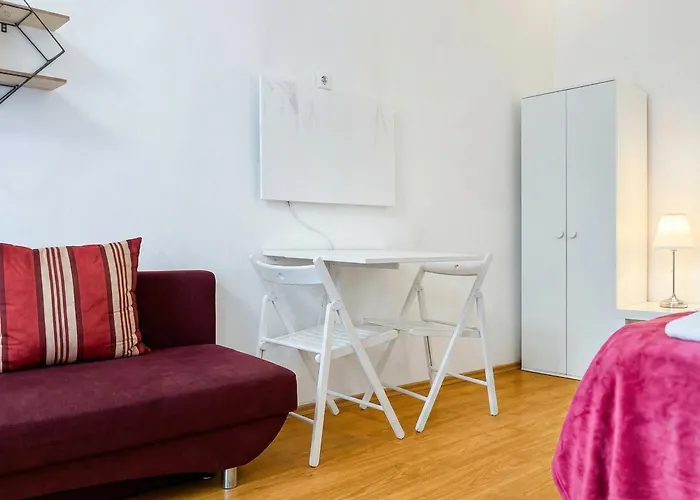 Apartment 2 Spacious Apts For 6p, Only 7min To Stadthalle *